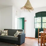 Hébergement de vacances Cerca Velha - *